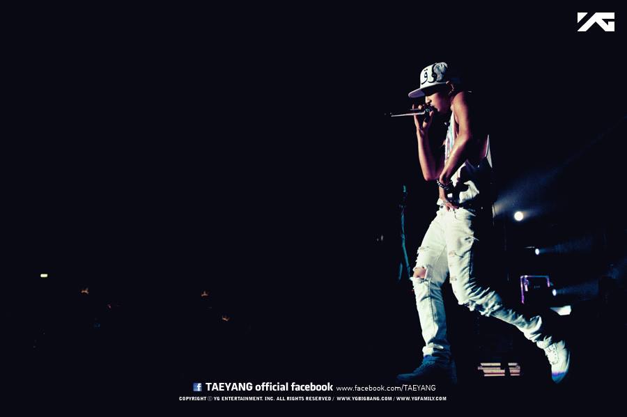 Taeyang FB Update Singapore 2015-02-08  005.jpg