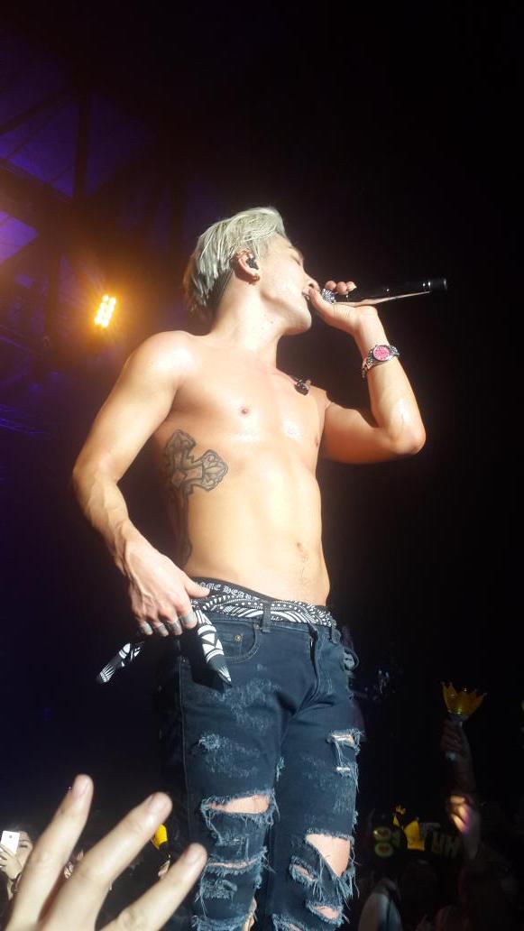 Taeyang Bangkok 2015-02-21 11 IamNuDRa.jpg