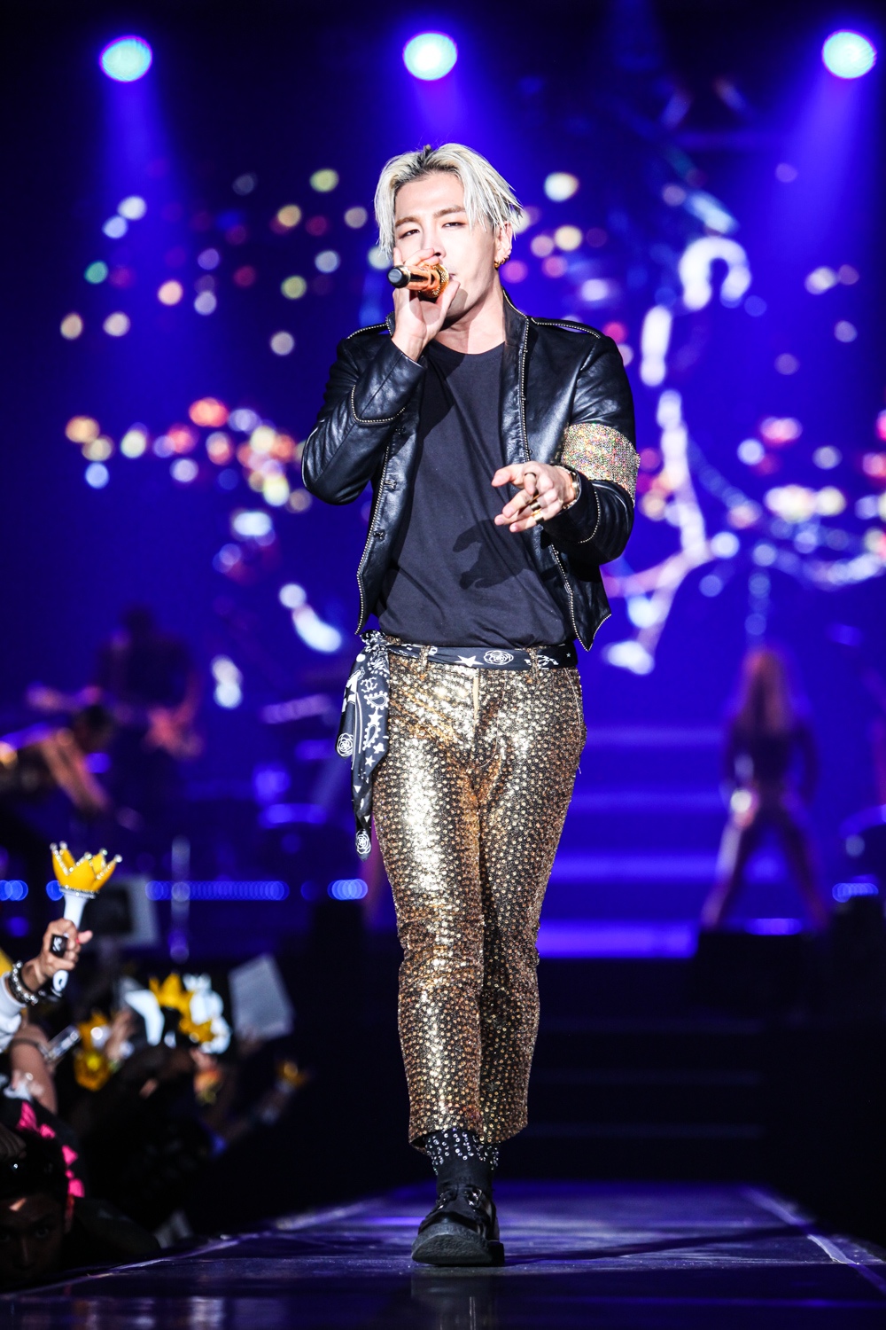 YB Bangkok official promoter photos 2015-02-21 08.jpg