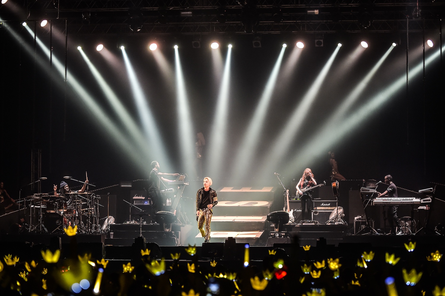 YB Bangkok official promoter photos 2015-02-21 13.jpg