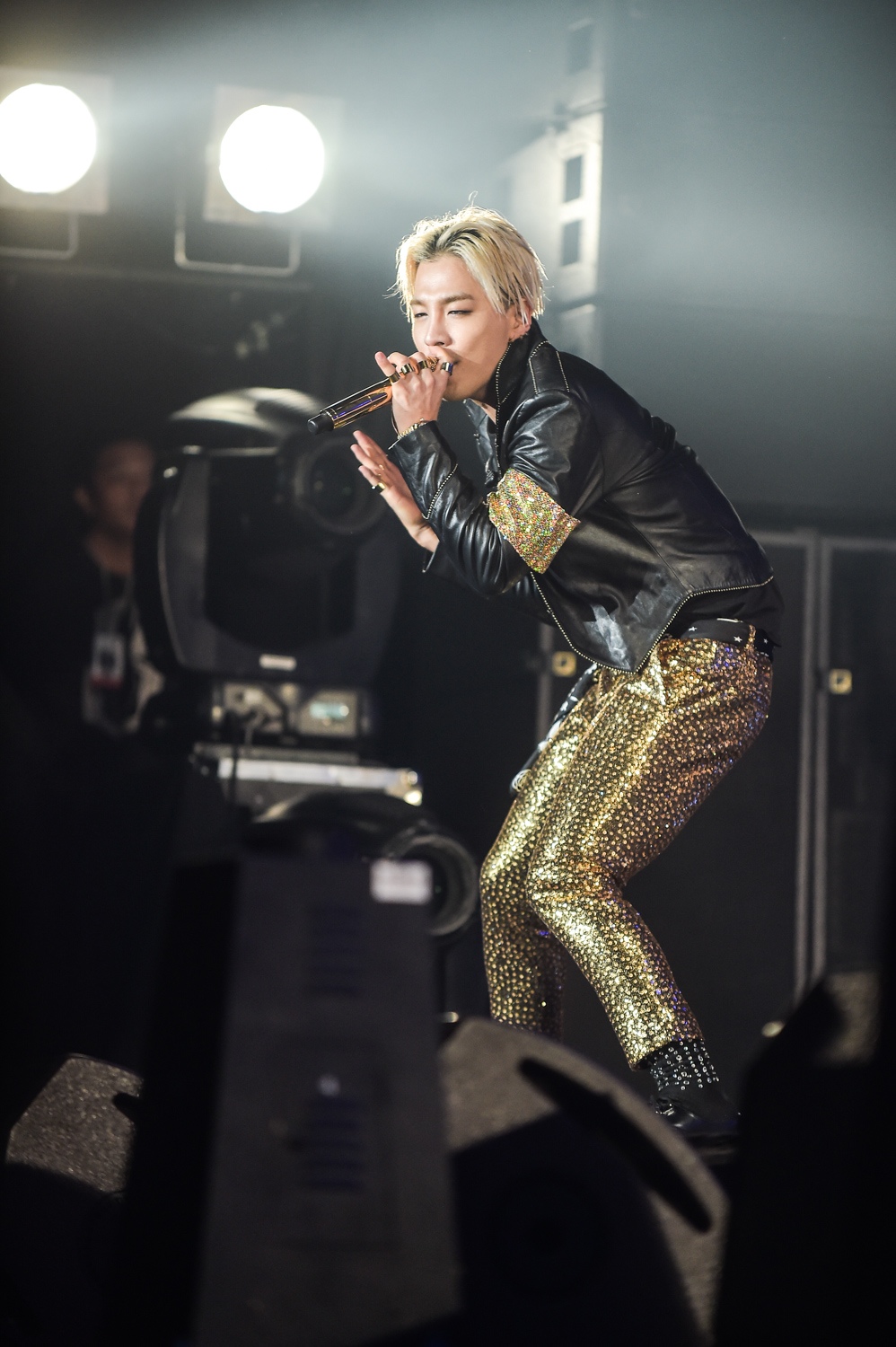 YB Bangkok official promoter photos 2015-02-21 17.jpg