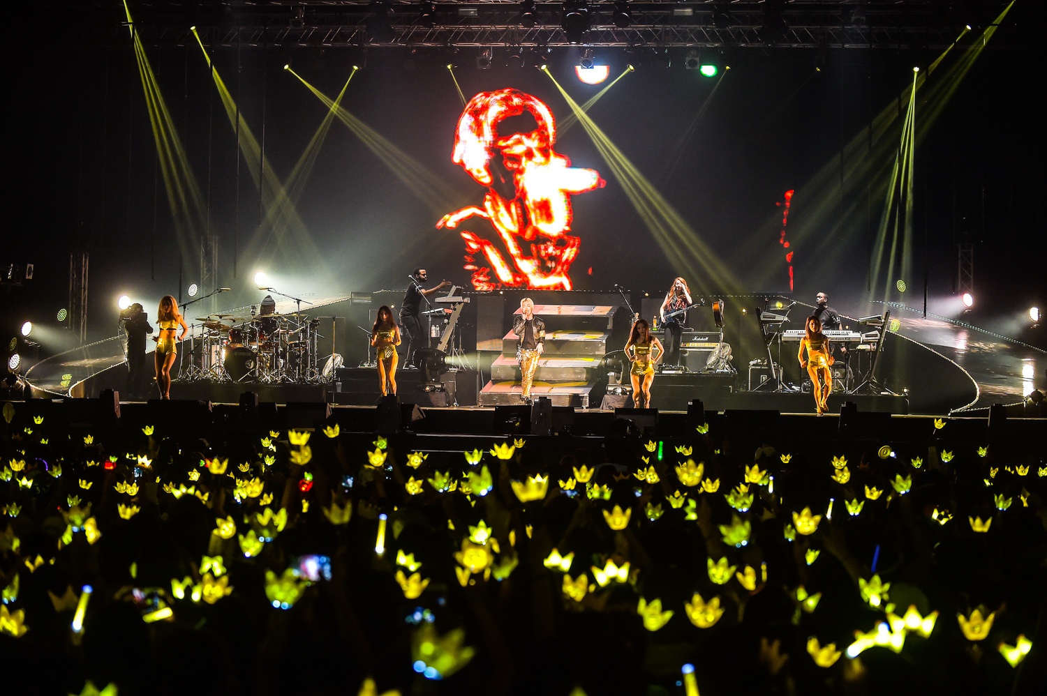 YB Bangkok official promoter photos 2015-02-21 22.jpg