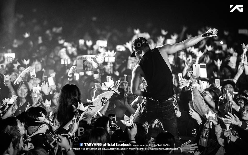 YB HQs Rise in Taiwan 2015-03-01 YG Ents 09.jpg