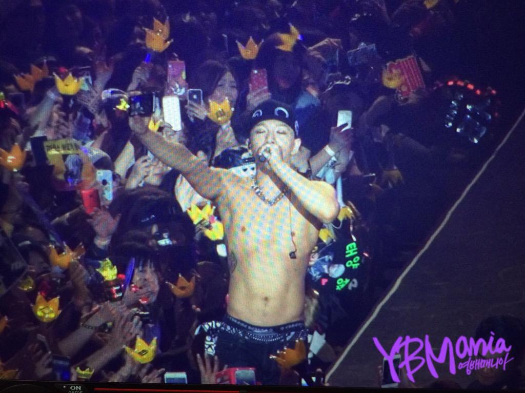 Taeyang RISE in Taiwan main show 2015-03-01 07 016.jpg