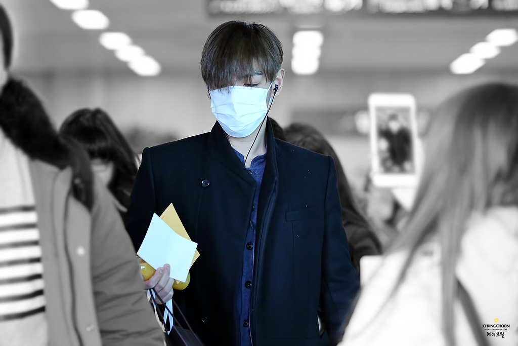 TOP Gimpo Airport 2015-03-01 HQ AvrilGDTOP 003.jpg