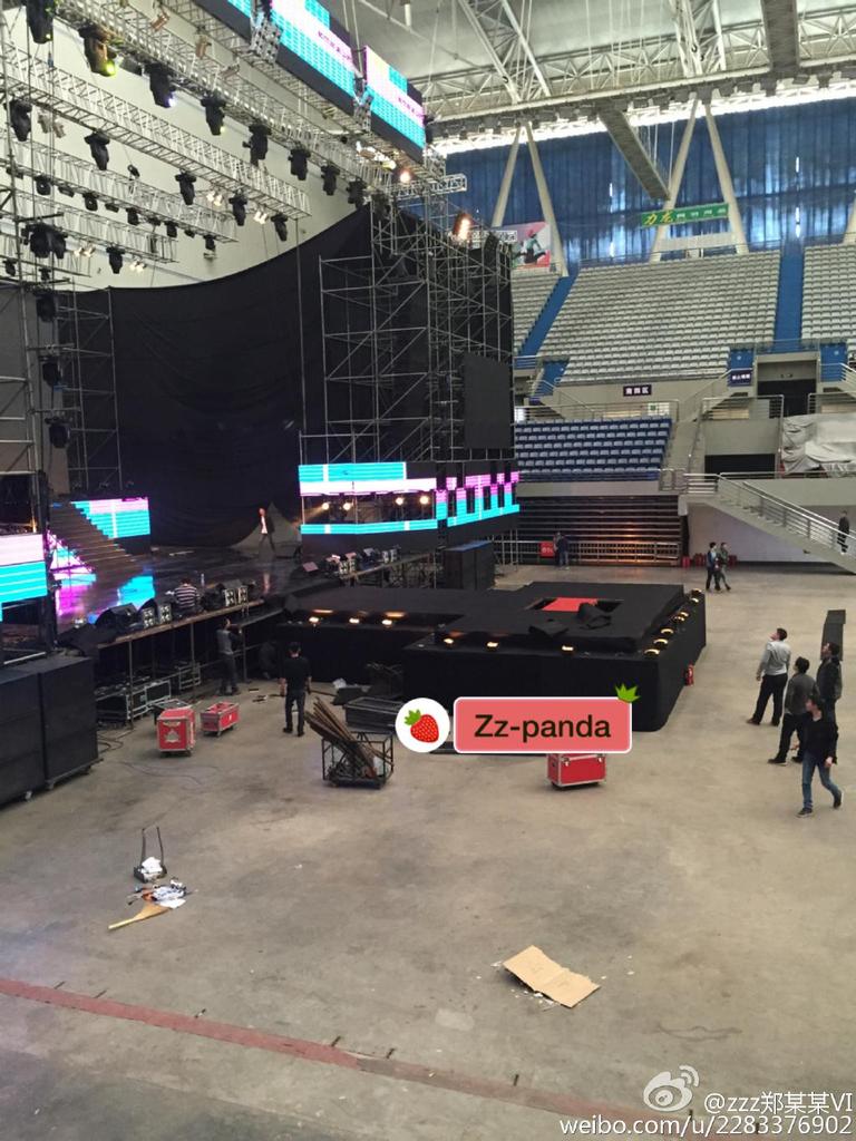 GDYBRI stage Hanbin 2015-03-21 Weibo zzz???VI 027.jpg