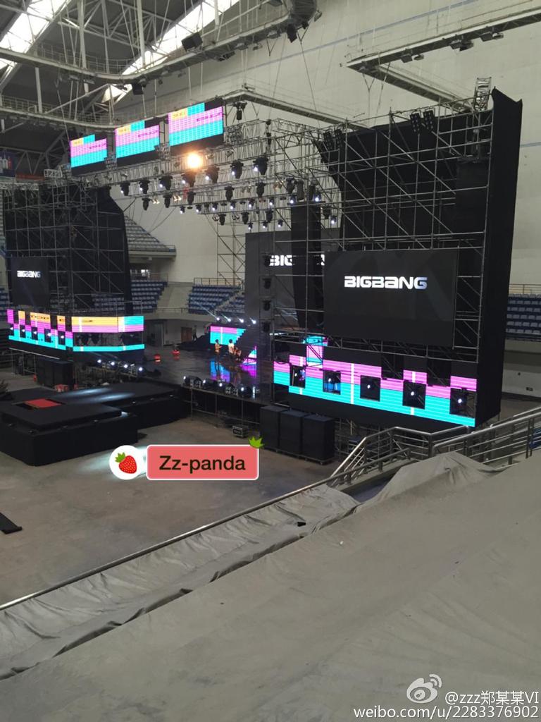 GDYBRI stage Hanbin 2015-03-21 Weibo zzz???VI 029.jpg