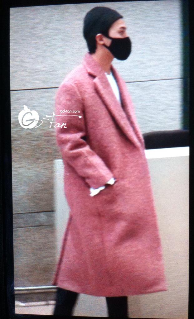 BIGBANG - Incheon Airport - 22mar2015 - G-Dragon - GD Fan - 01.jpg
