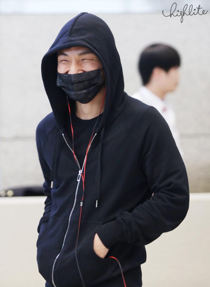 BIGBANG - Incheon Airport - 10apr2015 - Dae Sung - High Lite - 05.jpg
