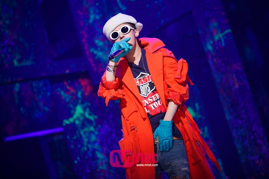 BIGBANG MCountdown 2015-05-14 official 001.jpg