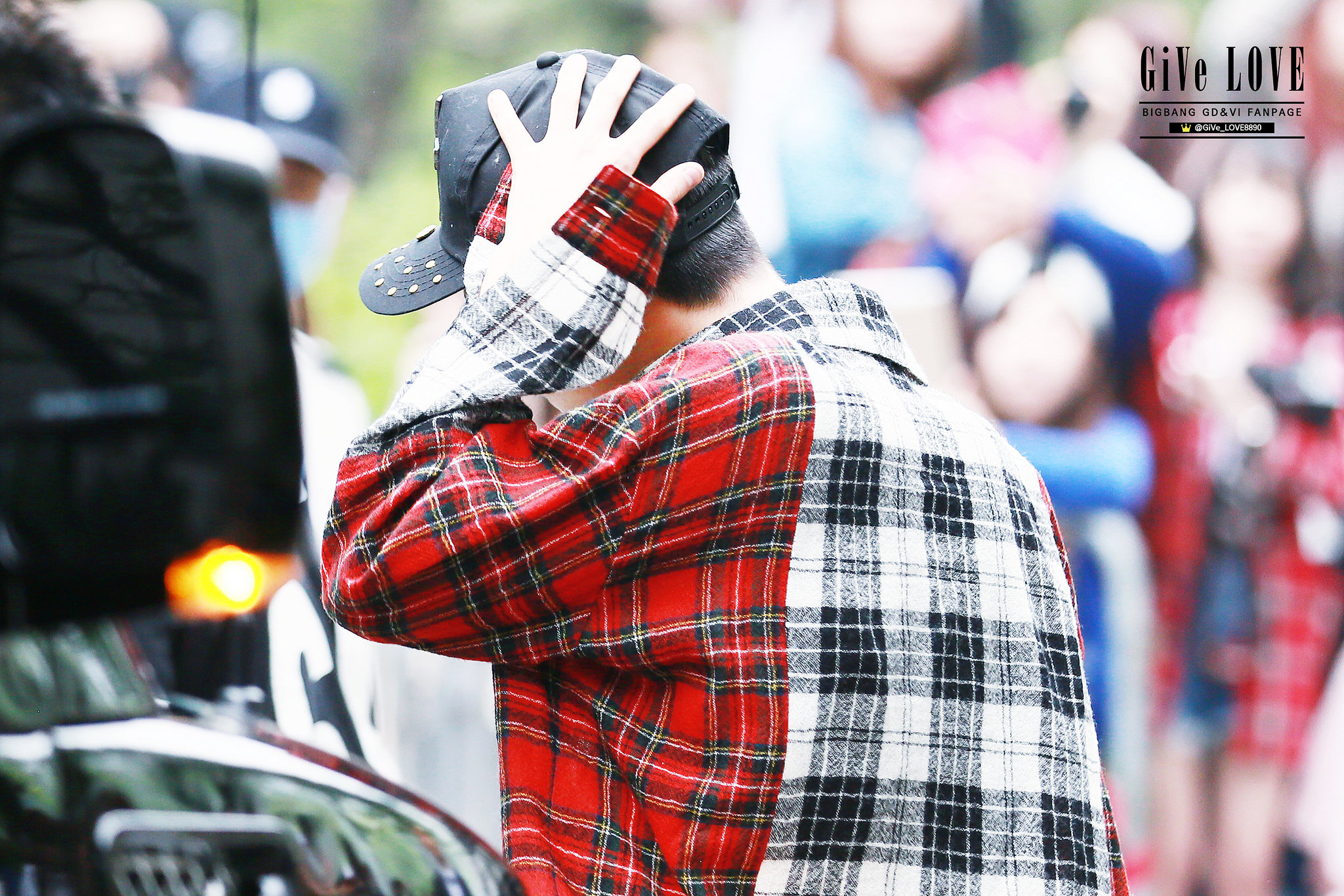 BIGBANG KBS Music Bank HQ 2015-05-15 19.jpg