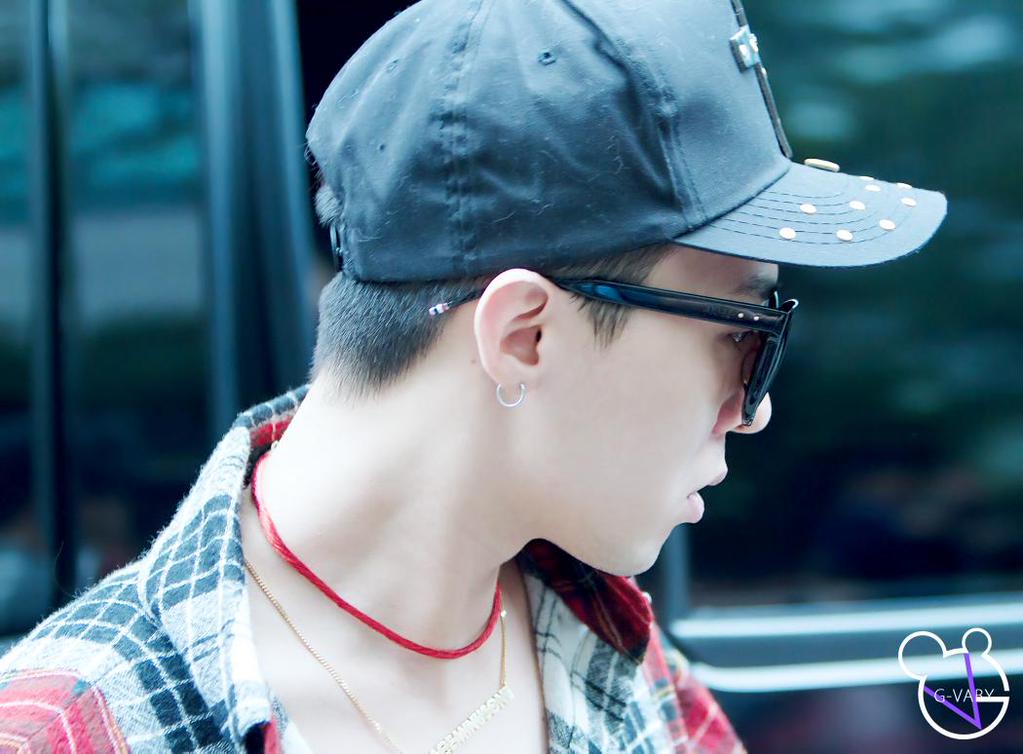 BIGBANG KBS Music Bank HQ 2015-05-15 20.jpg