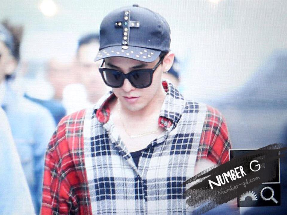BIGBANG - KBS Music Bank - 15may2015 - G-Dragon - Number G - 03.jpg