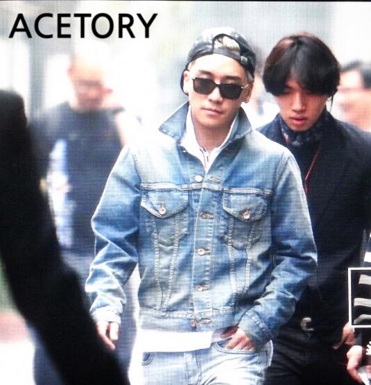 BIGBANG - KBS Music Bank - 15may2015 - Seung Ri - Acetory - 04.jpg