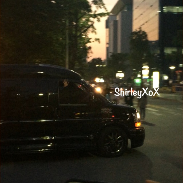 GD-waving-leaving-KBS by hi_shirleyloxx.jpg
