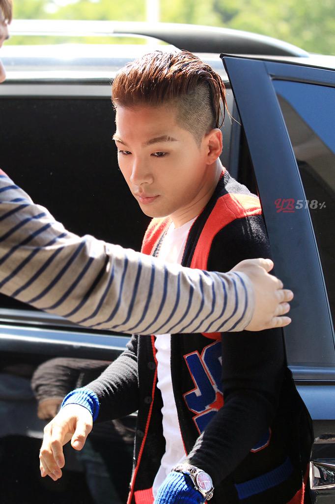 BIGBANG KBS Happy TogetherArrival HQ 2015-05-16 02.jpg