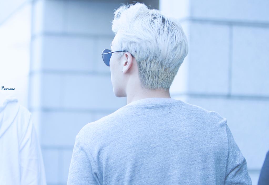 Seungri KBS Happy Together HQ 2015-05-16 planetarium 02.jpg