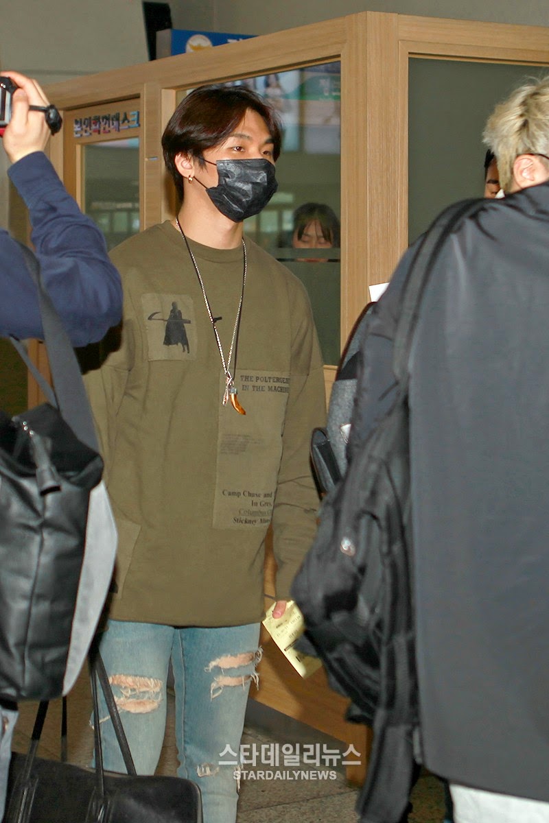 BIGBANG Gimpo to Jeju 2015-05-19 2015-05-19 01.jpg