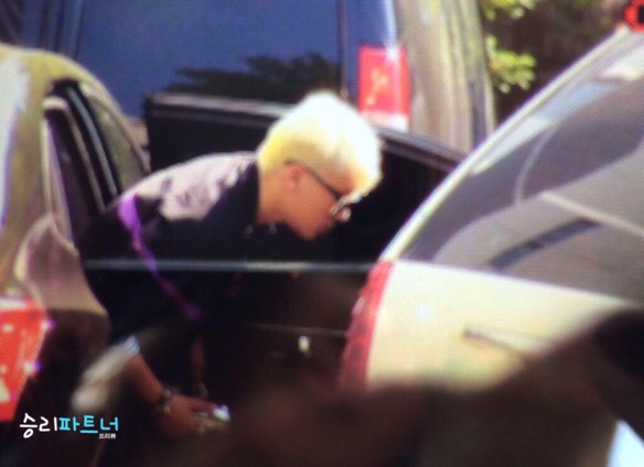 BIGBANG Arrival SBS Inkigayo 2015-05-24 004.jpg