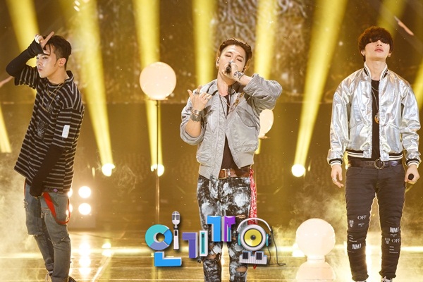 SBS Inkigayo official pics 2015-05-24 018.jpg