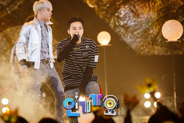SBS Inkigayo official pics 2015-05-24 020.jpg