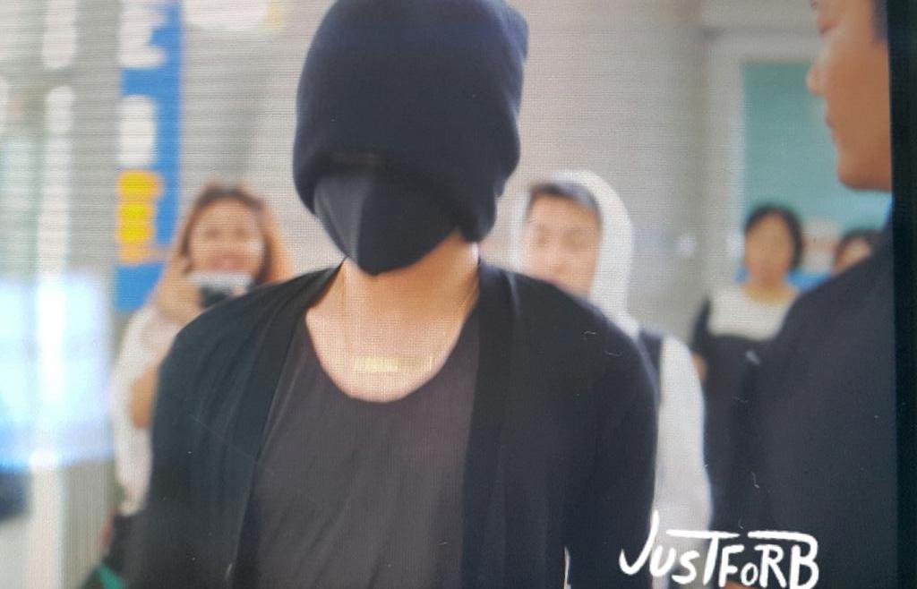 BIGBANG - Incheon Airport - 29may2015 - G-Dragon - Just_for_BB - 02.jpg