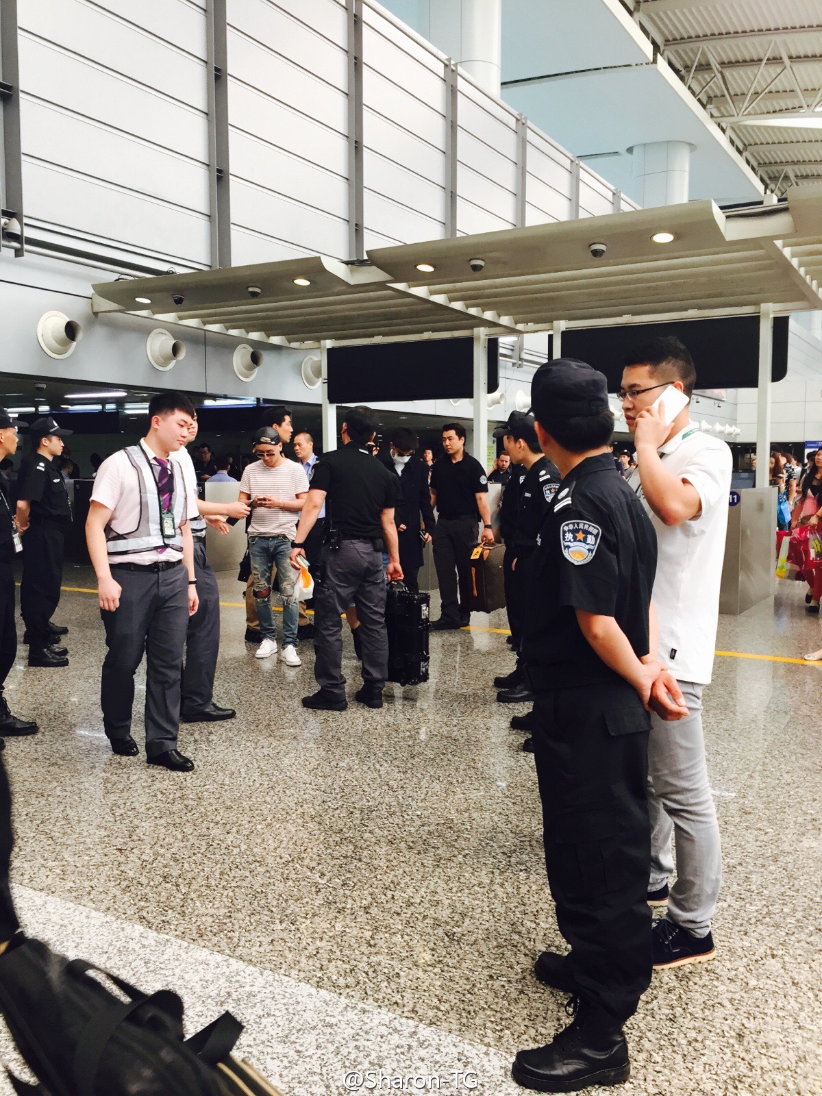 Guangzhou arrival by Sharon-TG 01.jpg