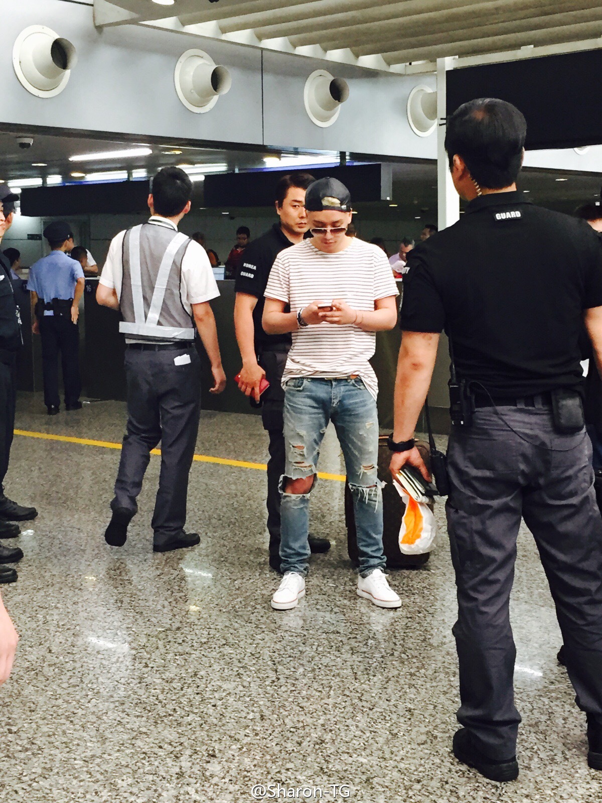 Guangzhou arrival by Sharon-TG 02.jpg