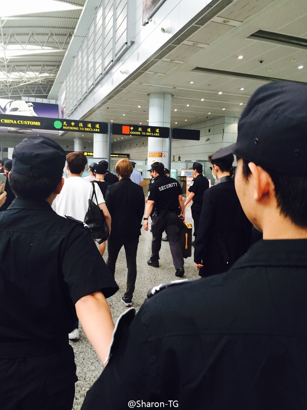 Guangzhou arrival by Sharon-TG 08.jpg