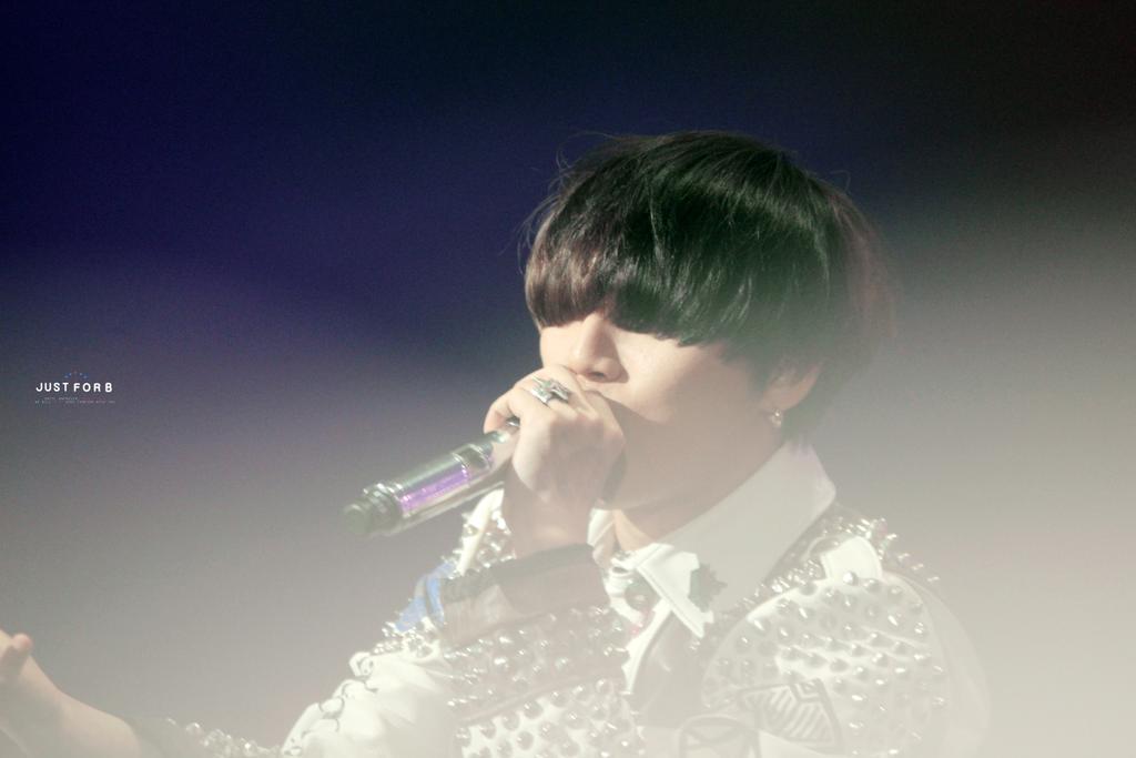 BIGBANG KBS Sketchbook main performance HQs 006.jpg