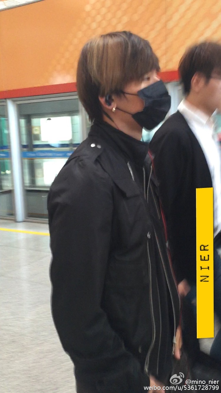 BIGBANG - Beijing Airport - 05jun2015 - Dae Sung - mino_nier - 01.jpg