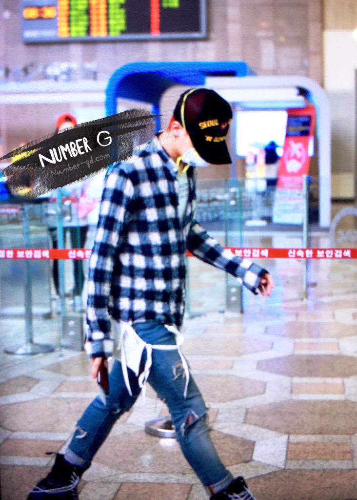 BIGBANG - Gimpo Airport - 05jun2015 - G-Dragon - Number G - 01.jpg