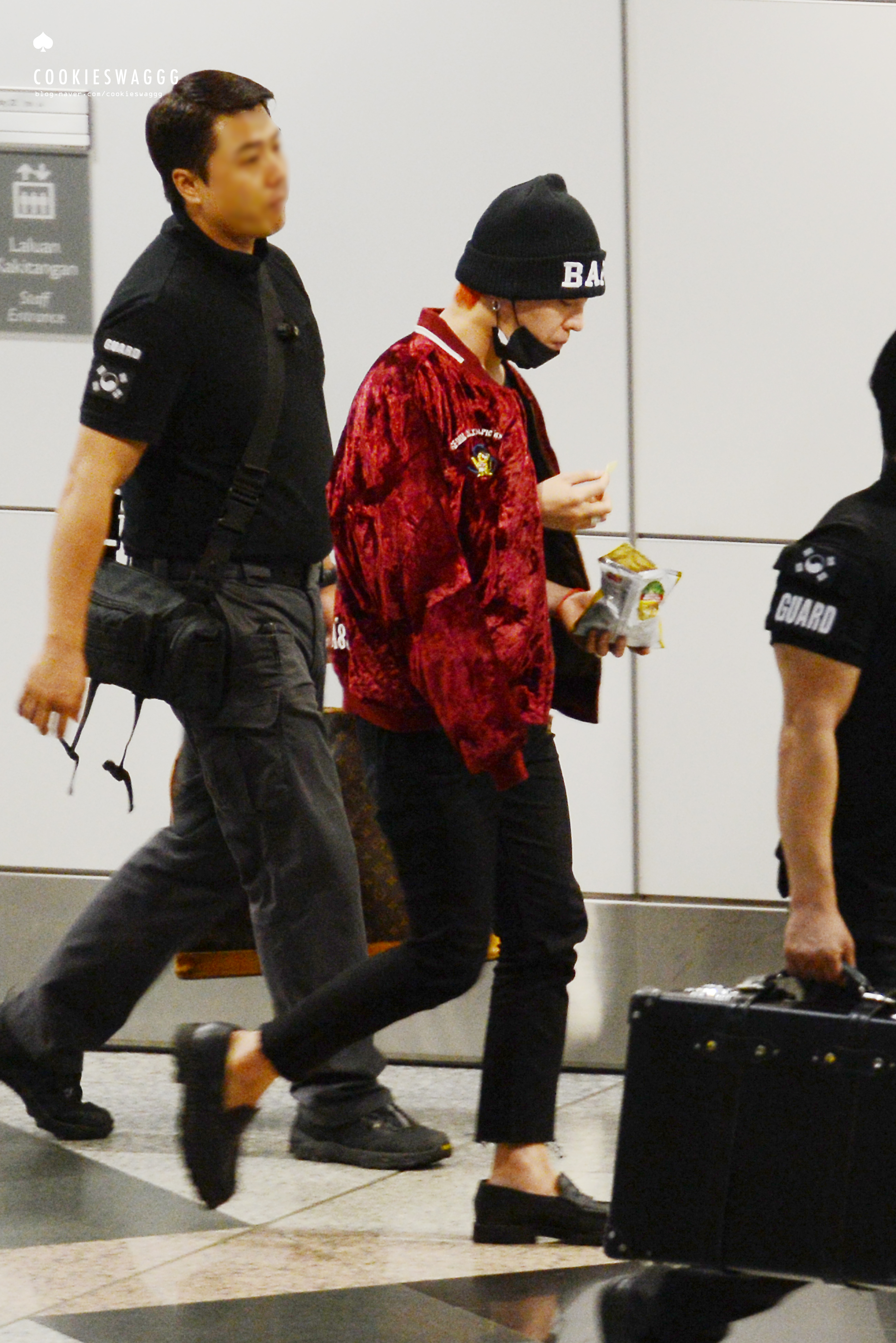 BIGBANG - Malaysia Airport - 25jul2015 - cookieswaggg - 21.jpg