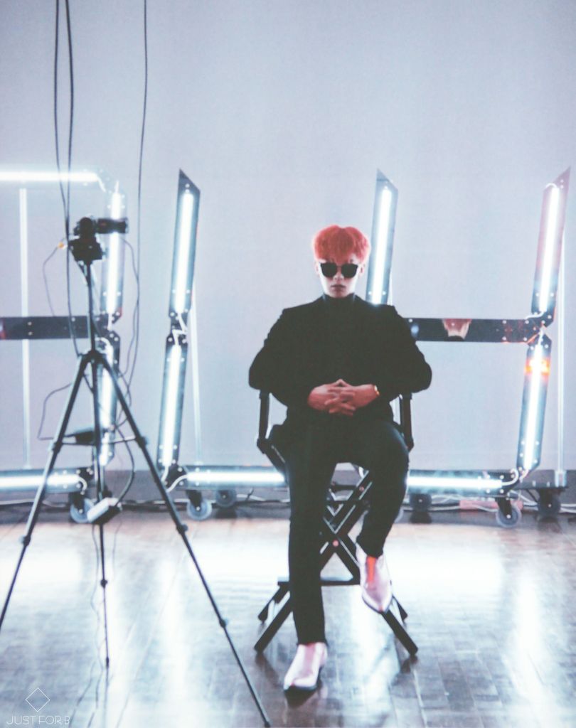 G-Dragon PEACEMINUSONE Book Scans Just For BB 017.jpg