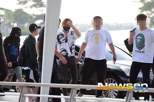 BIGBANG - Incheon Airport - 07aug2015 - Newsen - 01.jpg