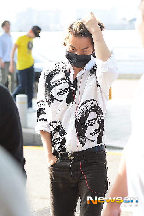 BIGBANG - Incheon Airport - 07aug2015 - Newsen - 03.jpg