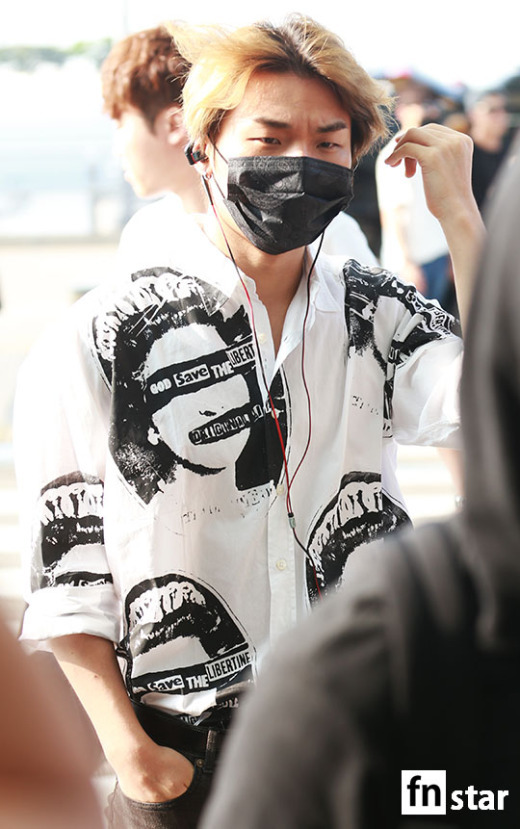 BIGBANG - Incheon Airport - 07aug2015 - fnstar - 01.jpg
