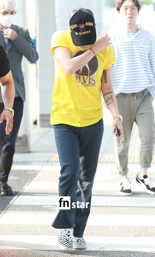 BIGBANG - Incheon Airport - 07aug2015 - fnstar - 03.jpg