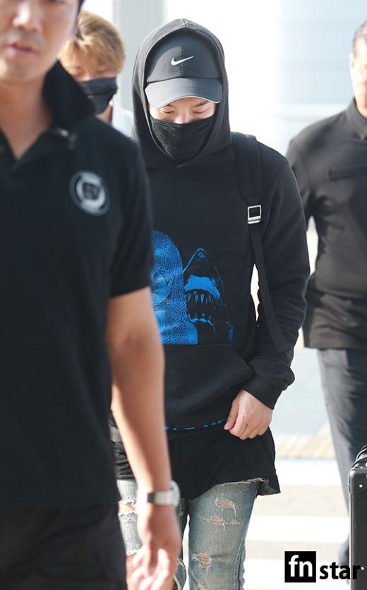 BIGBANG - Incheon Airport - 07aug2015 - fnstar - 07.jpg