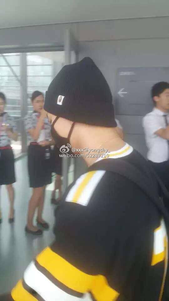BIGBANG arrival Nanjing 2015-08-08 003.jpg