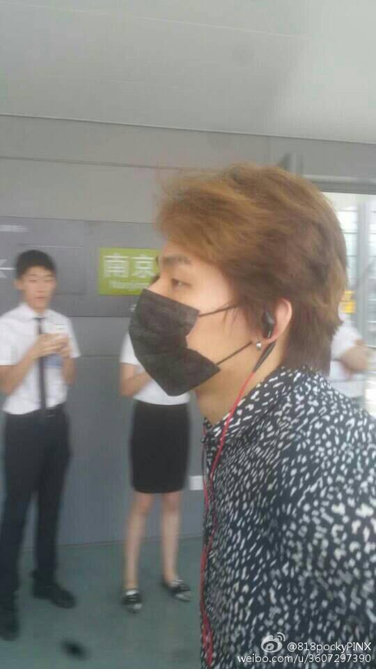 BIGBANG arrival Nanjing 2015-08-08 006.jpg