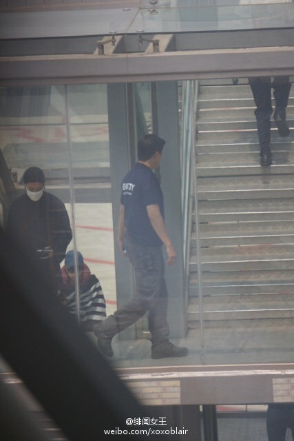 BIGBANG Departure Chengdu to Shanghai to Seoul 2015-08-15 (2).jpg