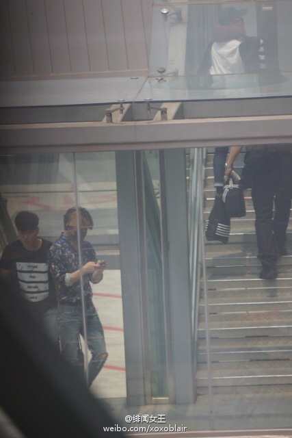 BIGBANG Departure Chengdu to Shanghai to Seoul 2015-08-15 (5).jpg