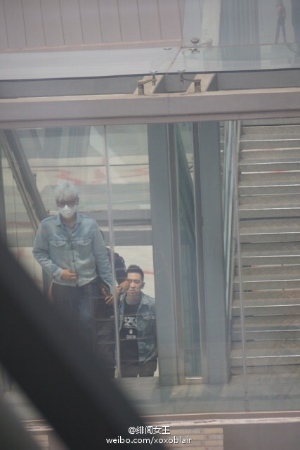 BIGBANG Departure Chengdu to Shanghai to Seoul 2015-08-15 (8).jpg