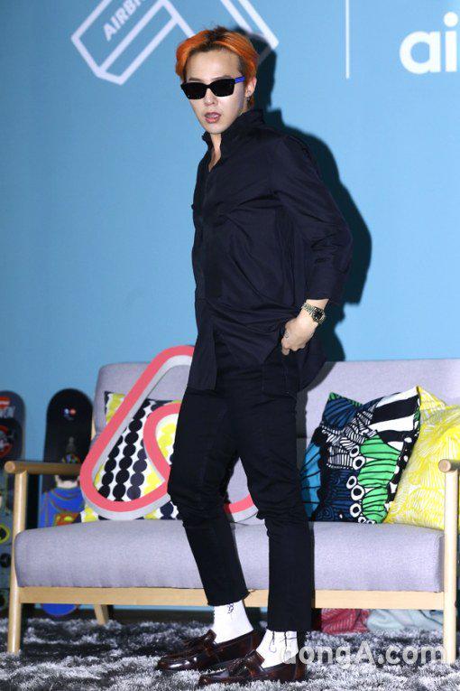 G-Dragon AirBNB Press Conference 2015-08-20 Seoul aaDesignMuseum (23).jpg