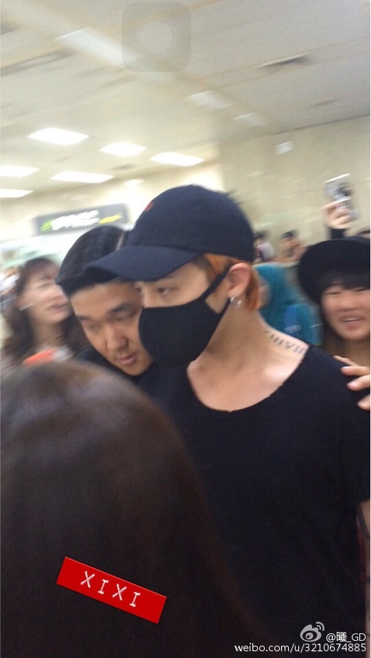 BIGBANG - Gimpo Airport - 23aug2015 - 3210674885 - 07.jpg