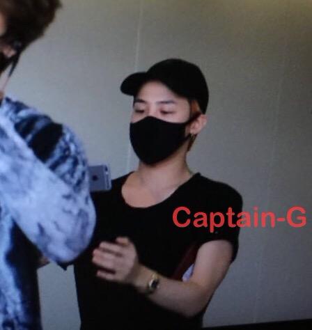 BIGBANG - Kansai Airport - 23aug2015 - Captain G - 02.jpg