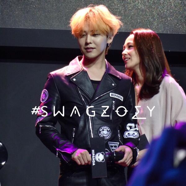 G-Dragon HIPANDA Press Con Shanghai 2015-08-31 (4).jpg