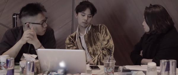 G-Dragon PEACEMINUSONE Behind the Scenes Documentary 2015 (15).jpg
