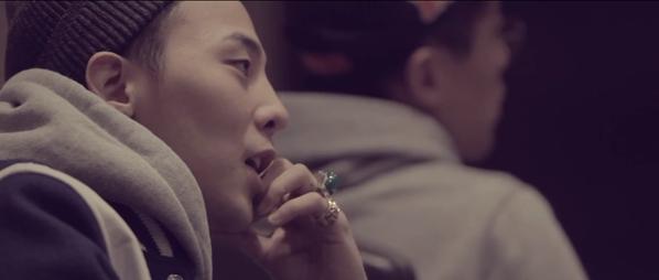 G-Dragon PEACEMINUSONE Behind the Scenes Documentary 2015 (36).jpg